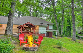 Photo 1 - Rustic Linville Falls Cottage w/ Fire Pit