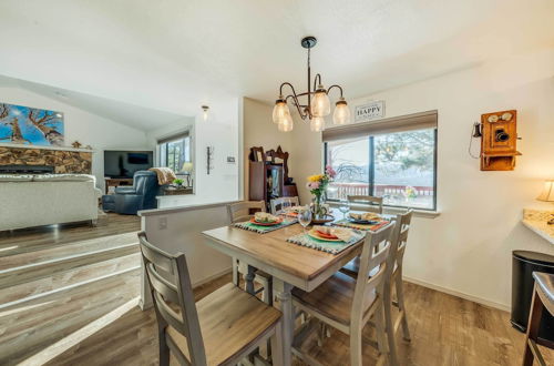 Foto 9 - Renovated Ruidoso Cabin: Deck & Sierra Blanca View