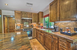 Foto 2 - Stunning Sedona Home w/ Red Rock Views & Fire Pit