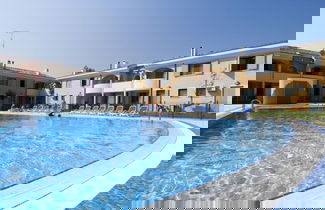 Foto 1 - Lovely Holiday Home With Fenced Garden and Pool