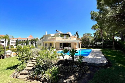 Foto 7 - Vilamoura Amazing Golf Villa With Pool by Homing