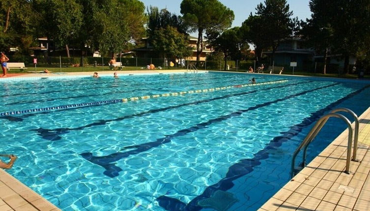 Foto 1 - Apartment House With Balcony and Swimming Pool