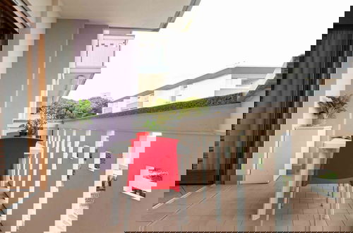 Foto 8 - Colorful Modern Flat Next to the Beach - Beahost