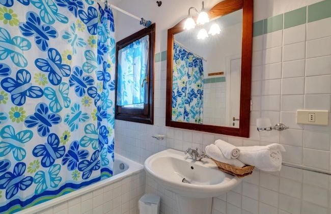 Charming Small Villa Bella Villetta Sleeps 4 no Pool - Foto 11