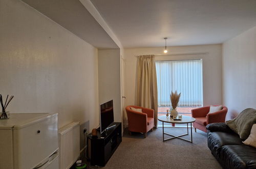 Foto 8 - Remarkable 1-bed Apartment in Northampton Town cen