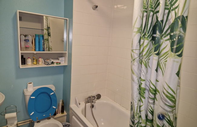 Remarkable 1-bed Apartment in Northampton Town cen - Foto 10