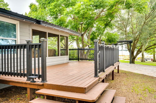 Photo 17 - Frostproof Lakefront Home w/ Screened-in Porches