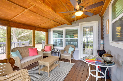 Photo 22 - Frostproof Lakefront Home w/ Screened-in Porches