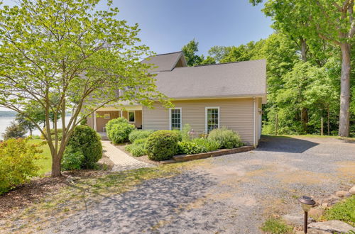 Photo 14 - 'lockes Glen' - Lakefront Getaway w/ Dock