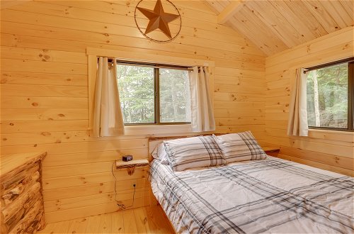 Photo 21 - Tranquil Middlebury Center Cabin w/ Mountain Views