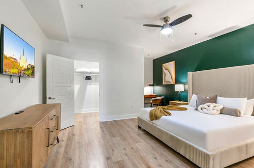 Photo 6 - Spacious 4BR Condo in New Orleans