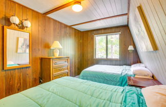 Photo 2 - Crystal Mountain Cabin w/ Cozy Fireplace