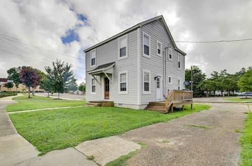 Photo 4 - Cozy Starkville Apartment: Walk to Main Street