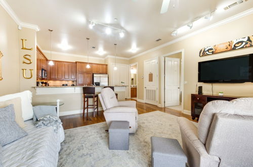 Photo 19 - Lovely Baton Rouge Condo ~ 1 Mi to LSU