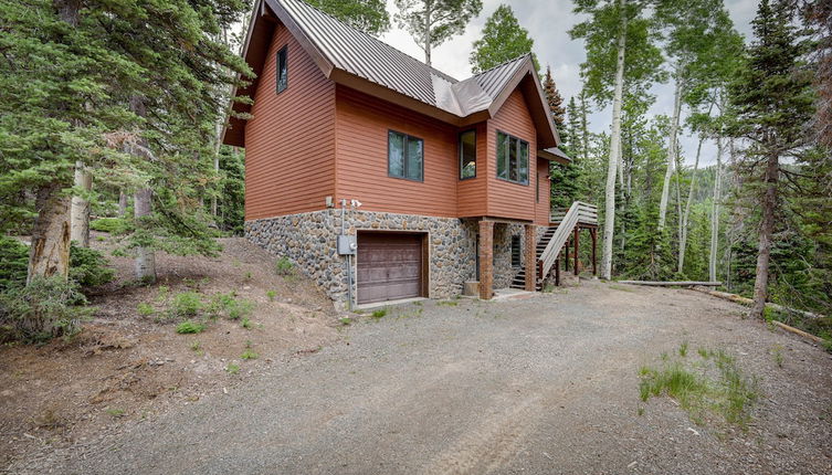 Photo 1 - Cozy Beaver Retreat w/ Fireplace & Deck