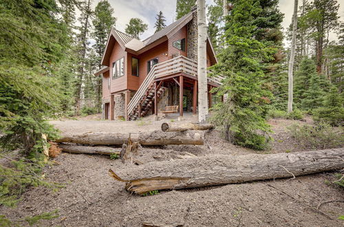 Photo 5 - Cozy Beaver Retreat w/ Fireplace & Deck