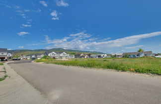 Photo 2 - Garden City Townhome, Close to Parks + Downtown