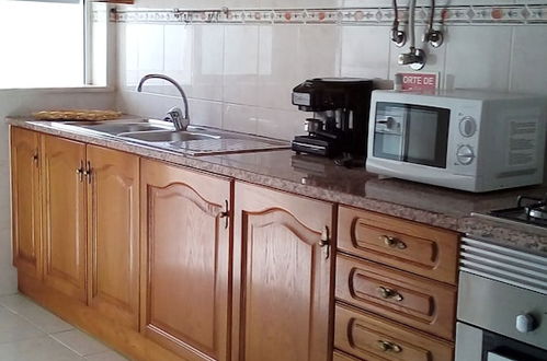 Foto 10 - Lovely 4-bed Apartment in Estombar