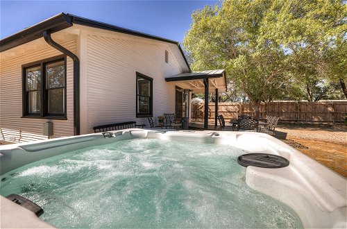 Photo 38 - Luxury 1 Acre Oasis With Hot Tub-firepit Near Main