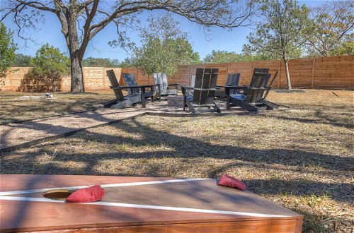 Photo 33 - Luxury 1 Acre Oasis With Hot Tub-firepit Near Main