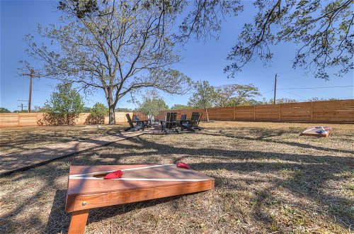 Photo 34 - Luxury 1 Acre Oasis With Hot Tub-firepit Near Main