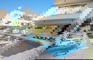 Photo 1 - Sanders Olive Shared Pool Apartments