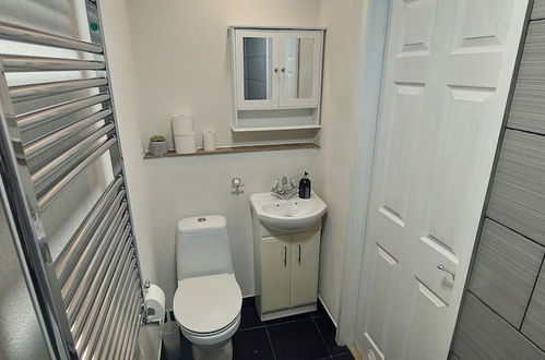 Photo 13 - Coventry 1bed Apartment -privategarden-freeparking