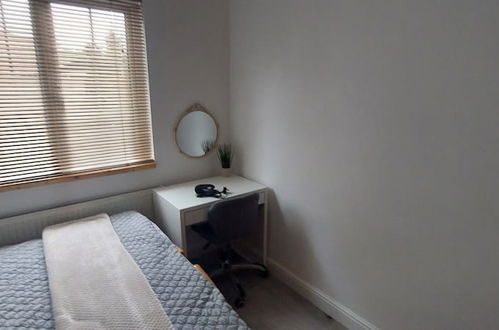 Photo 4 - Inviting 1-bed Apartment in Coventry