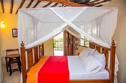 Photo 4 - Charming 1-bed Cottage in Diani Beach 10min to bea