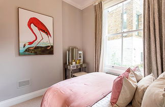 Photo 2 - Stylish Portobello Apartment