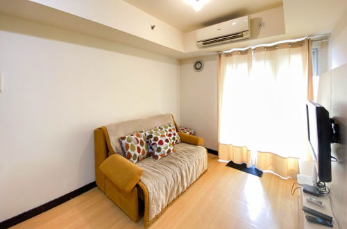 Photo 13 - Cozy And Modern Look 2Br The Wave Kuningan Apartment