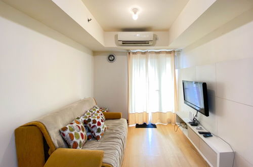 Photo 11 - Cozy And Modern Look 2Br The Wave Kuningan Apartment