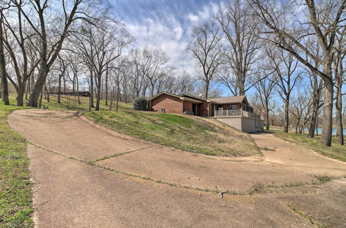 Photo 30 - Scenic Riverview Getaway w/ Screened Porch