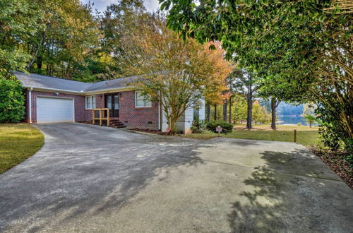 Photo 27 - Lakefront Westminster Retreat w/ Boat Dock