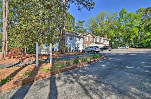 Photo 23 - Downtown Southern Pines Townhome With Deck