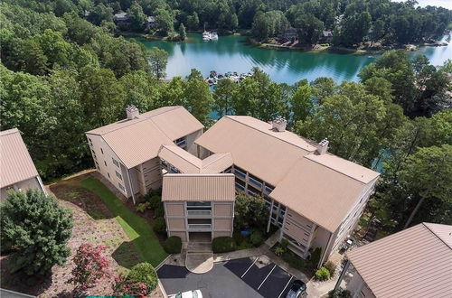 Foto 4 - Lake Keowee Condo w/ Views + Pools + Marina