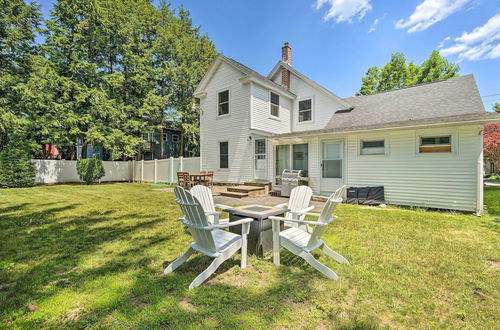 Photo 9 - Downtown Retreat w/ Grill, Fire Pit & Wet Bar