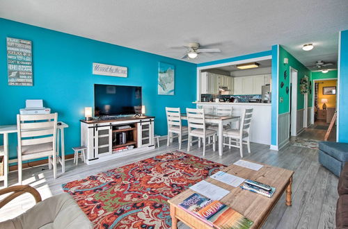 Foto 18 - Kure Beach Condo w/ Panoramic Ocean Views