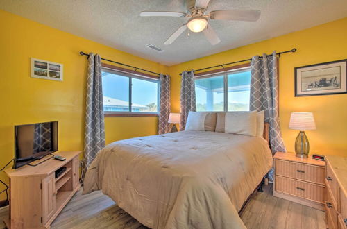 Foto 28 - Kure Beach Condo w/ Panoramic Ocean Views