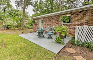 Photo 3 - Cozy Studio With Yard, 6 Miles to Dwtn Beaufort