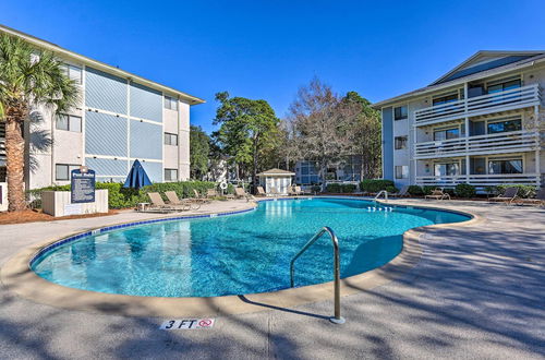 Photo 16 - Hilton Head Condo Community Pool & Hot Tub