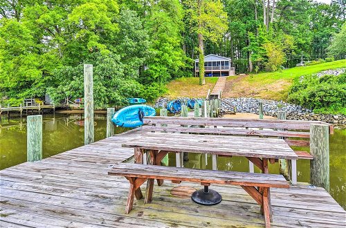 Photo 17 - Relaxing Riverfront Cottage w/ Boat Dock