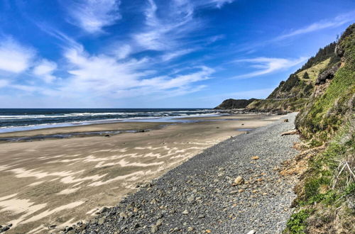 Photo 20 - Oceanfront Cottage W/deck & Secluded Beach Access