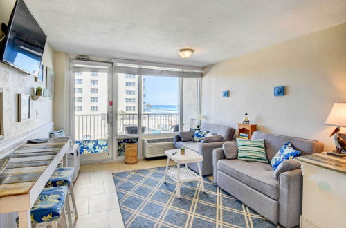 Photo 1 - Daytona Beach Studio With Balcony + Ocean View