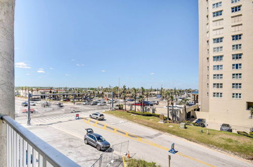 Foto 8 - Daytona Beach Studio With Balcony + Ocean View