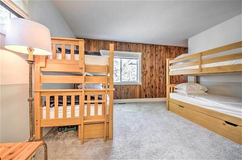 Photo 10 - Gorgeous Lake Arrowhead Retreat W/game Room & Deck
