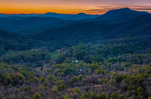 Foto 17 - Heavenly Bearadise Cabin in Cashiers, NC