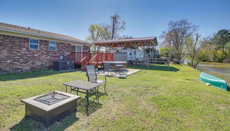 Photo 1 - Waterfront Family Retreat w/ Fire Pit & Canoe