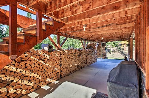 Foto 25 - Scenic Kootenai Forest Home w/ Outdoor Living Area