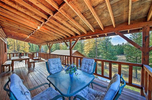 Foto 7 - Scenic Kootenai Forest Home w/ Outdoor Living Area